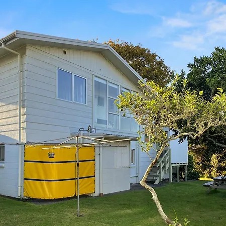 Sybil'S Place Whitianga Exterior photo